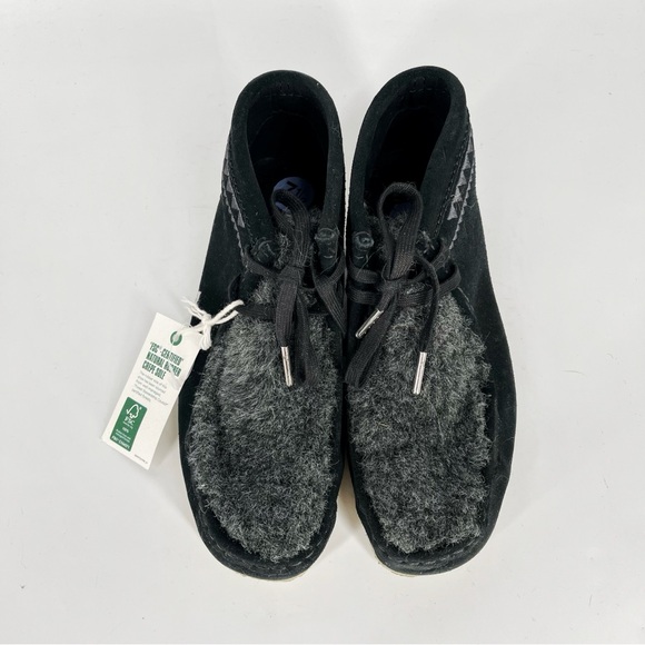 Clarks Wallabee Interest Embroidered Suede Fur Trim Moc Boots Lace Up Anthro - Picture 7 of 11